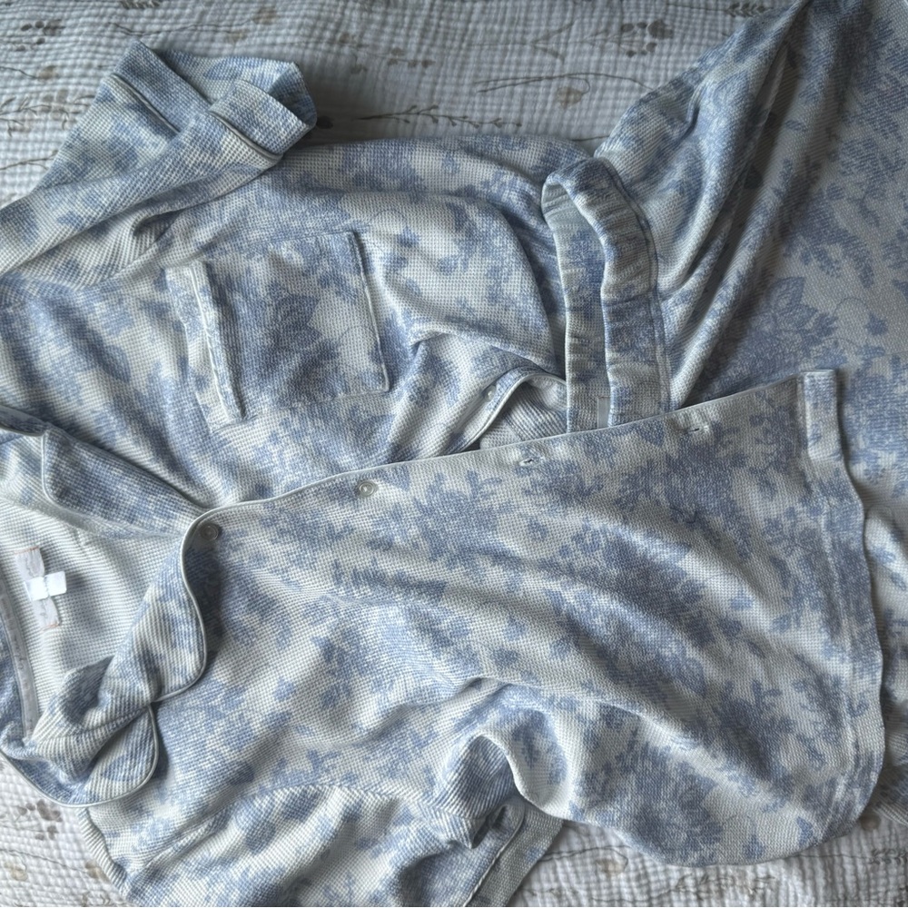 Blue and White floral pajama set